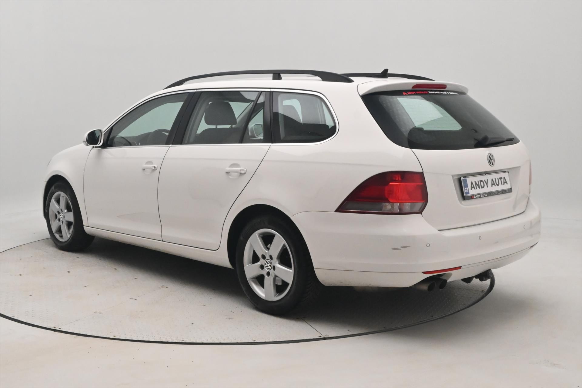 volkswagen-golf-2-0-tdi-110-kw-trendline-zaruka-az-5-let - 6