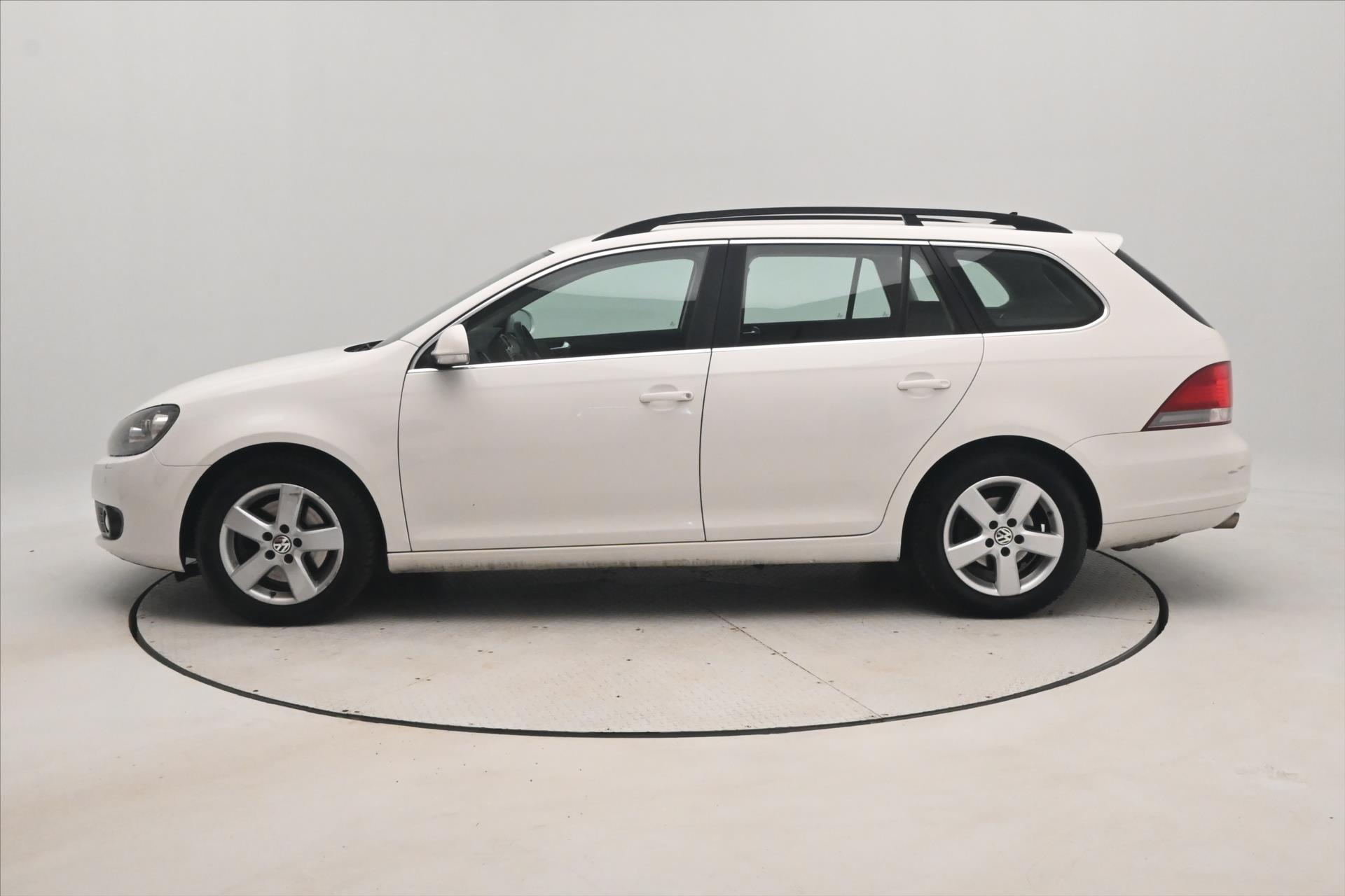 volkswagen-golf-2-0-tdi-110-kw-trendline-zaruka-az-5-let - 7