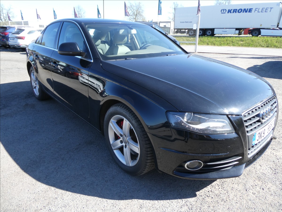 Audi A4 2,0 TDI 105kW multitronic,xenony