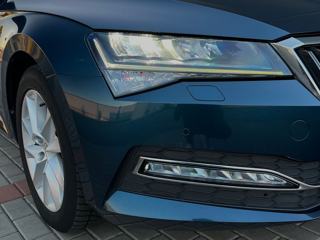 skoda-superb-2-0-tdi-dsg-style-el-tazne-kam - 8