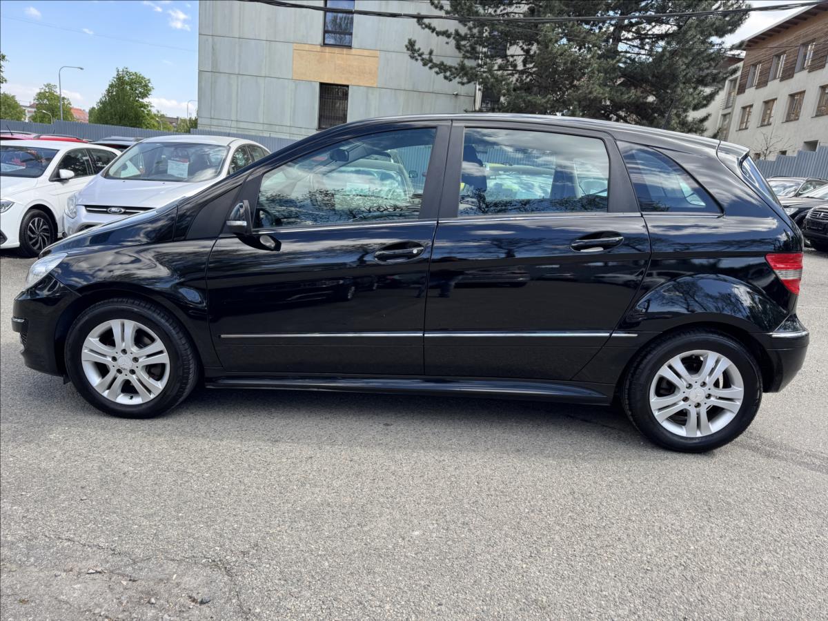 mercedes-benz-tridy-b-2-0-cdi-nove-pneu-baterie - 4