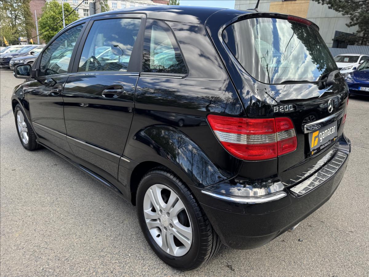mercedes-benz-tridy-b-2-0-cdi-nove-pneu-baterie - 6