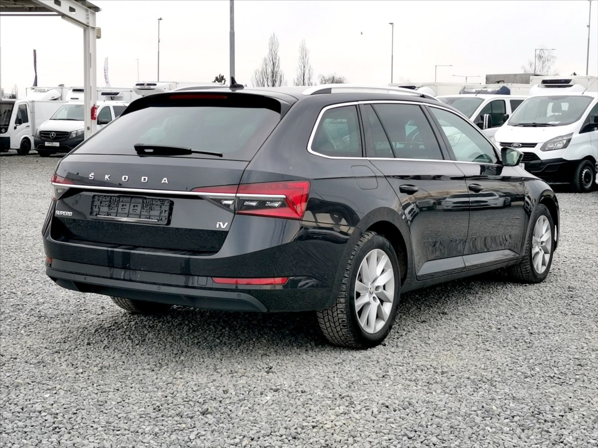 skoda-superb-iv-1-4tsi-phev-dsg-style - 2