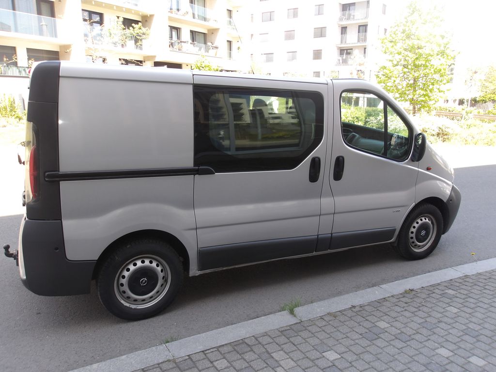 opel-vivaro-1-9dti-vyborny-stav - 7
