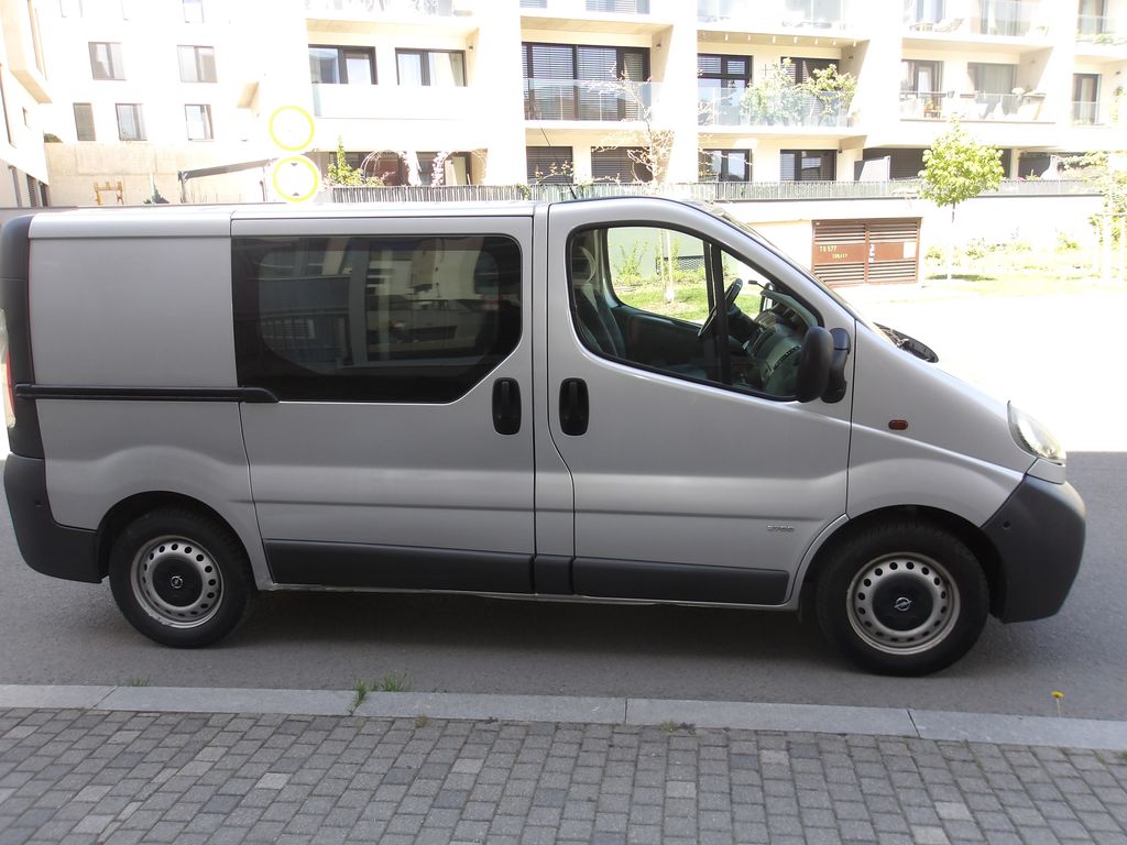 opel-vivaro-1-9dti-vyborny-stav - 8