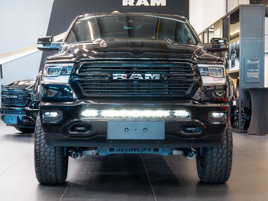 dodge-ram-5-7-v8-laramie-sport-6-lift - 9