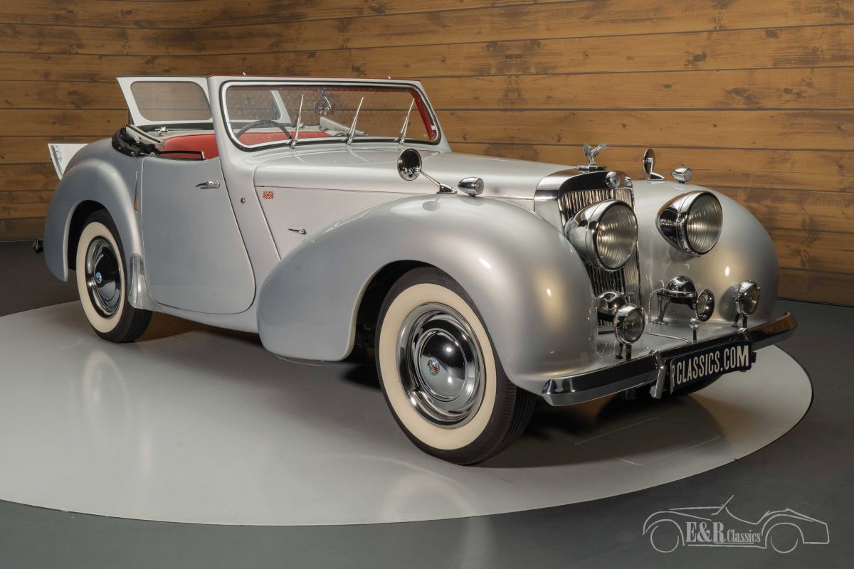 Triumph Roadster 