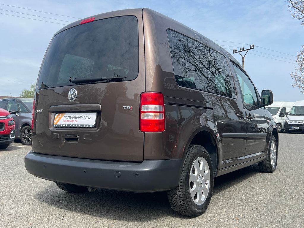 volkswagen-caddy-1-6-tdi-102k-servis-zaruka - 4