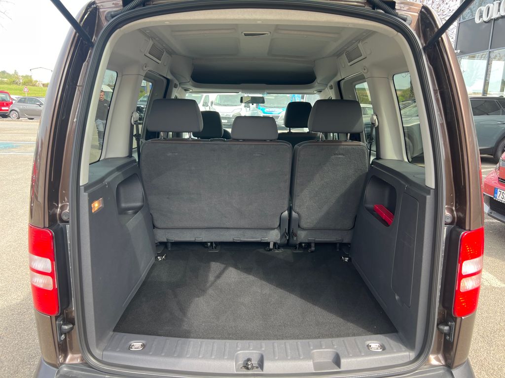 volkswagen-caddy-1-6-tdi-102k-servis-zaruka - 5
