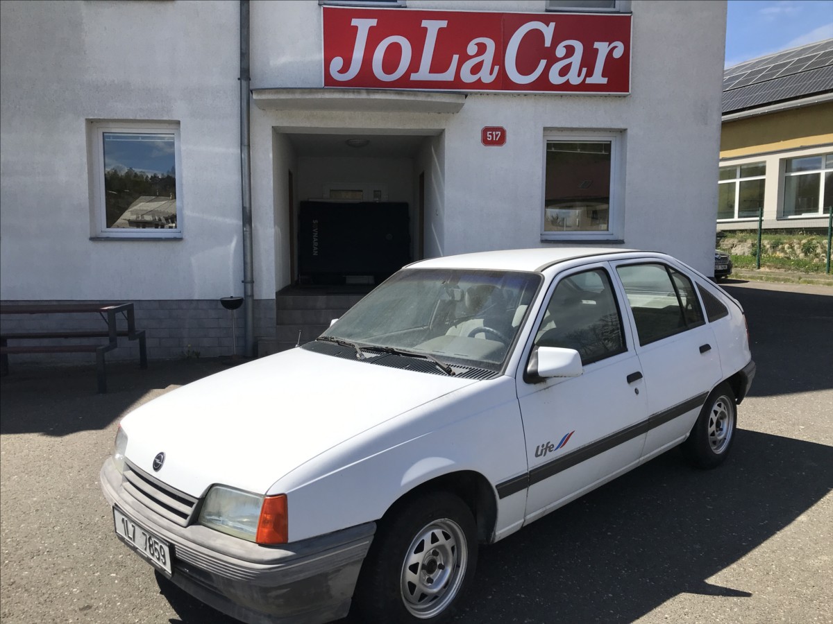 opel-kadett-1-3-i-5dv - 1