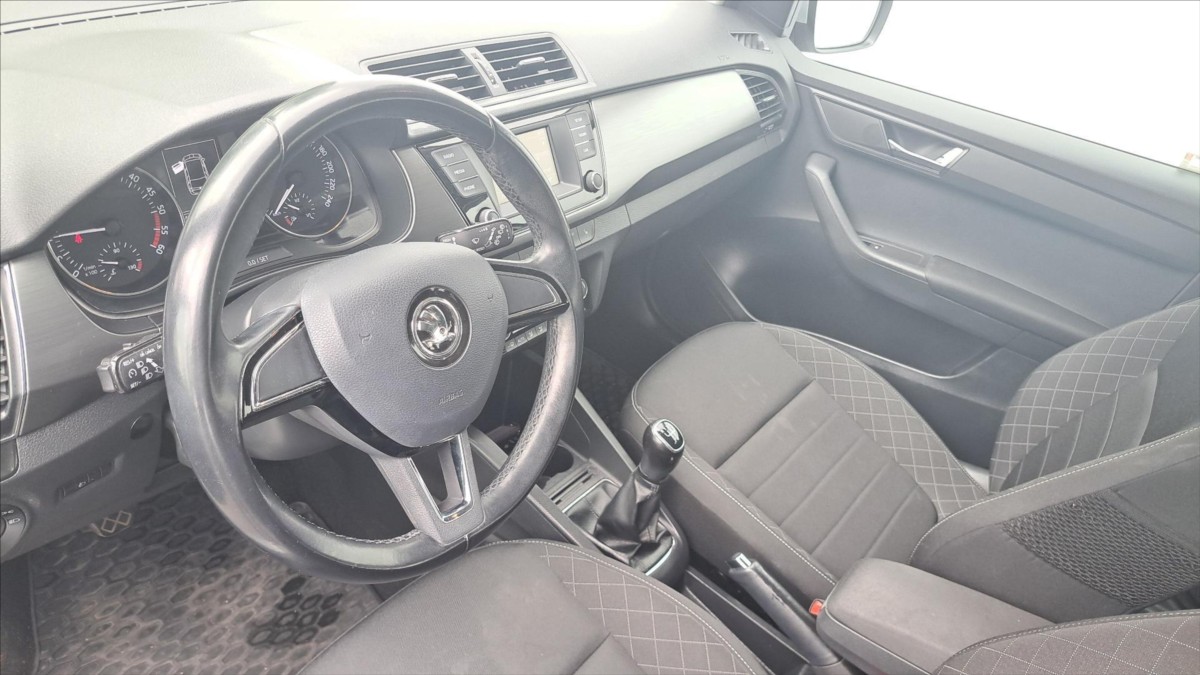 skoda-fabia-1-4-tdi-style-66kw-combi - 3