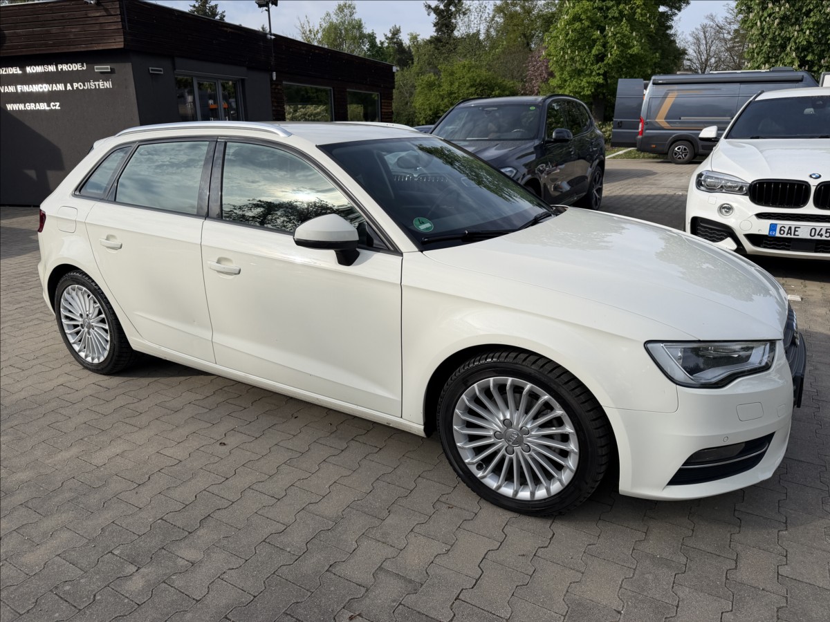 audi-a3-sportback-1-6-tdi - 3