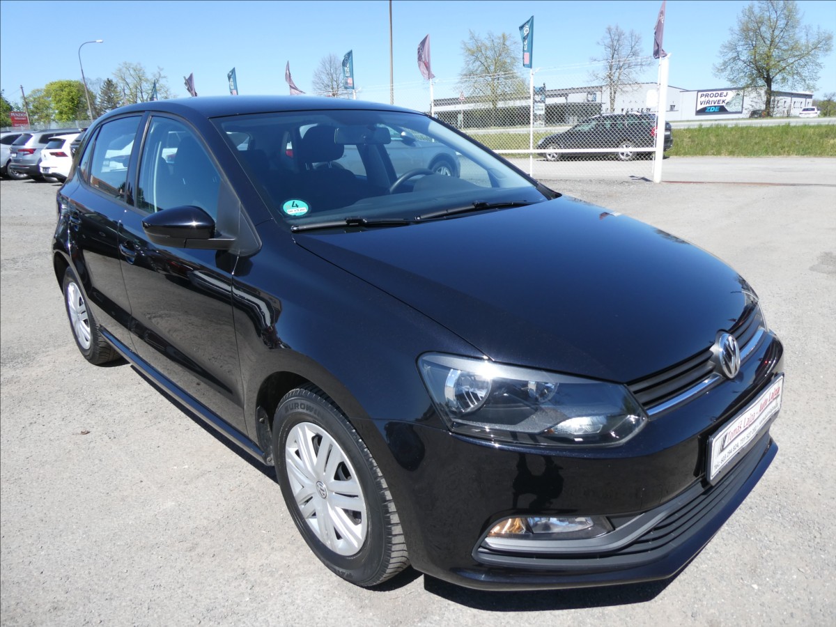 Volkswagen Polo 1,0 MPi klima, závěs