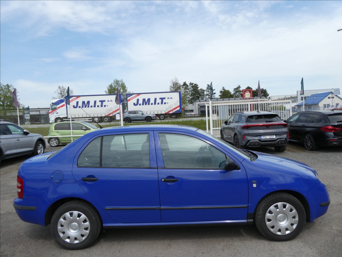 skoda-fabia-1-4-mpi-zaves-koupeno-v-cr - 8