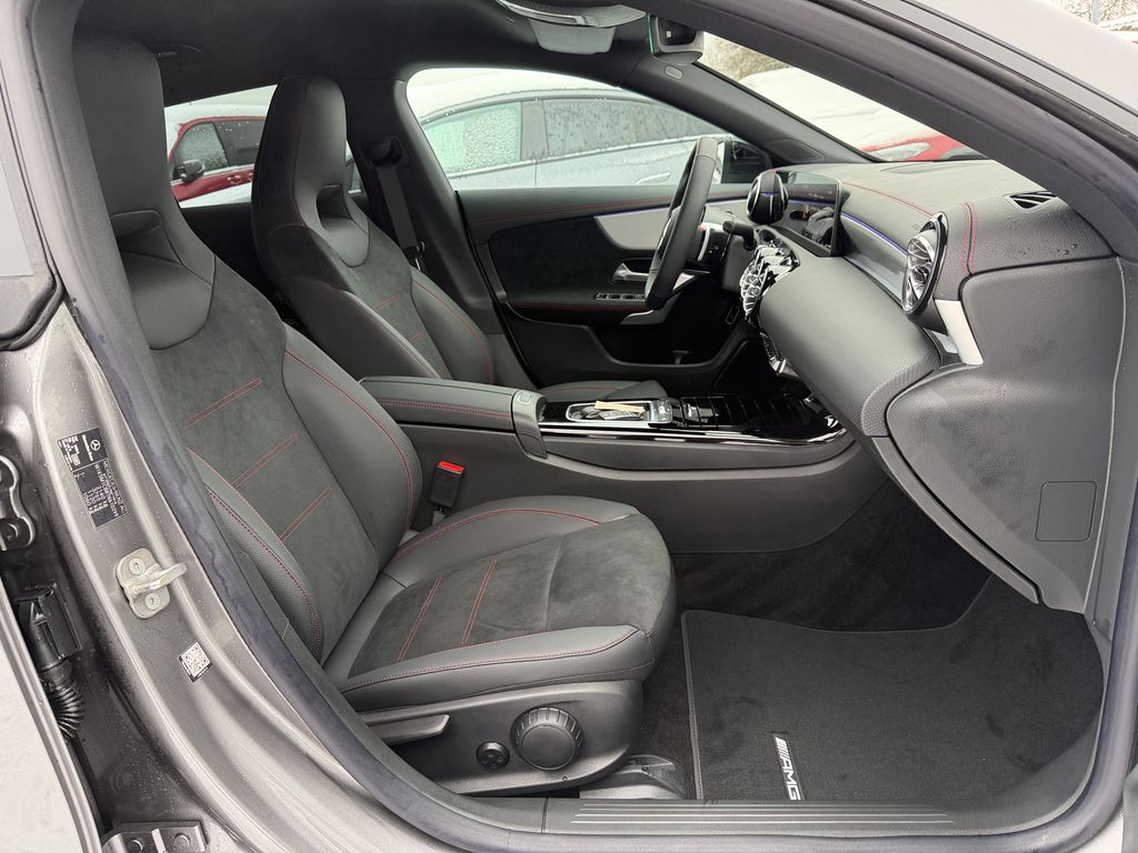 mercedes-benz-cla-cla-200-d-shoot-brake-amg-styl - 9