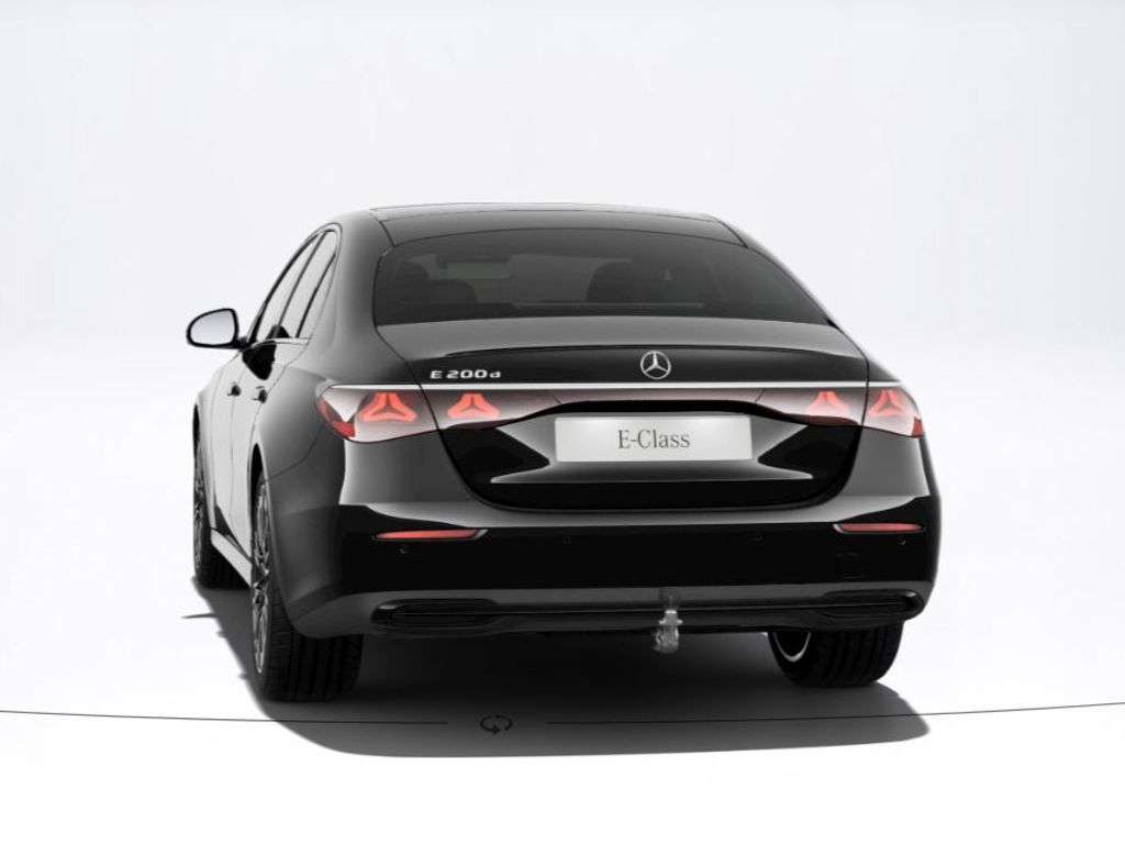 mercedes-benz-tridy-e-e-200-d - 3