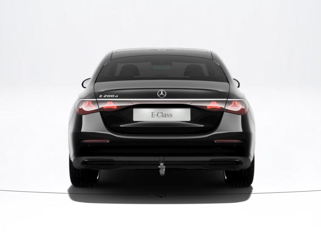mercedes-benz-tridy-e-e-200-d - 4