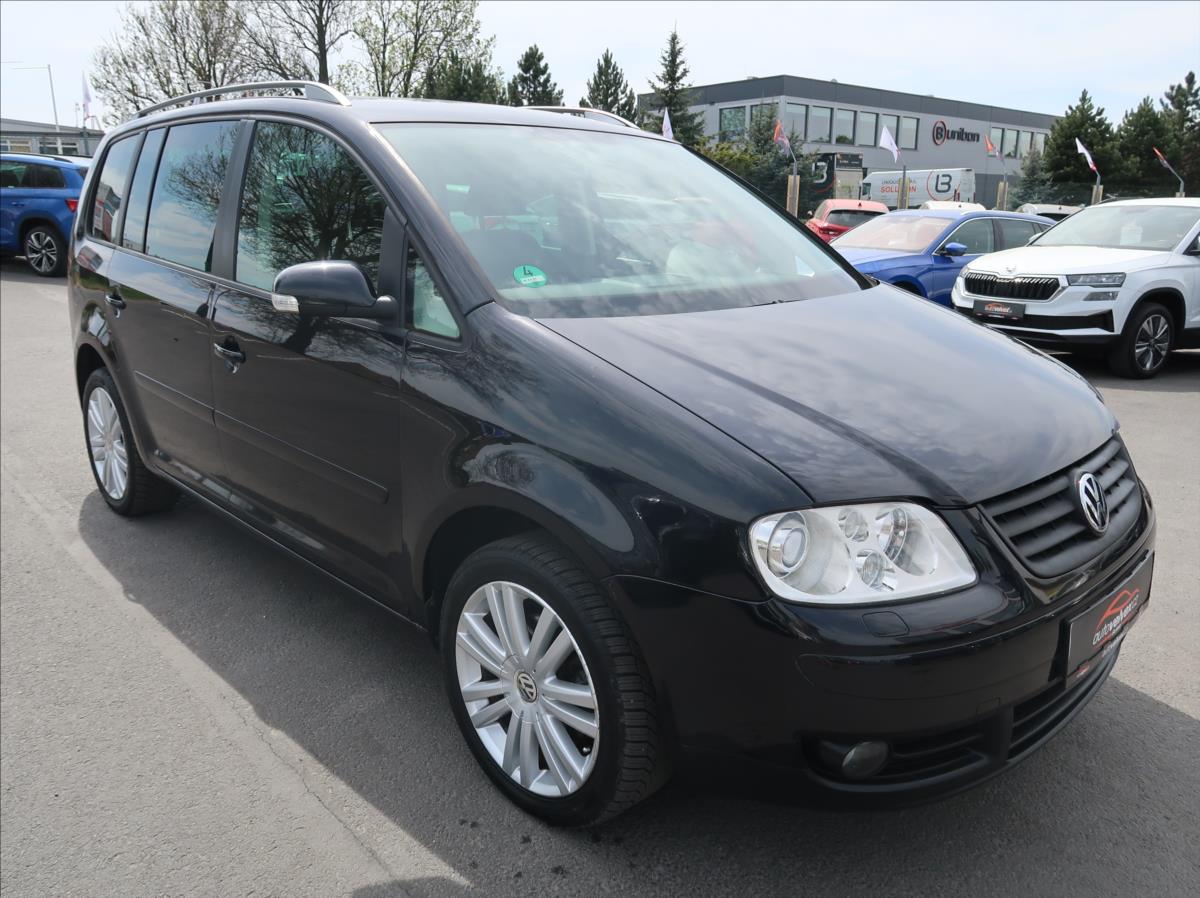 volkswagen-touran-2-0-tdi-103kw-aut-klima-tazne - 1