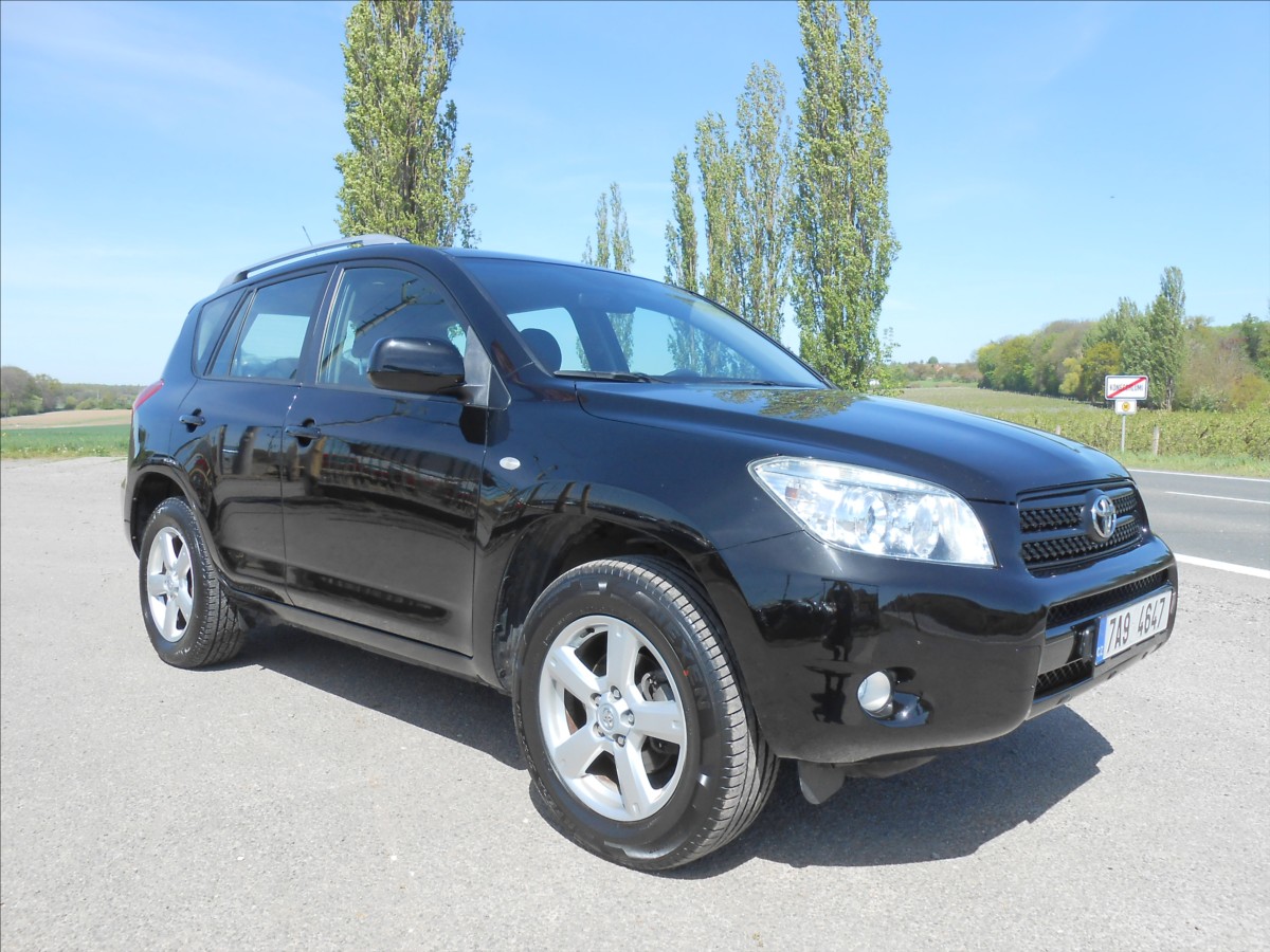 Toyota RAV4 2,0 VVTi 112kW CZ Serviska 4x4