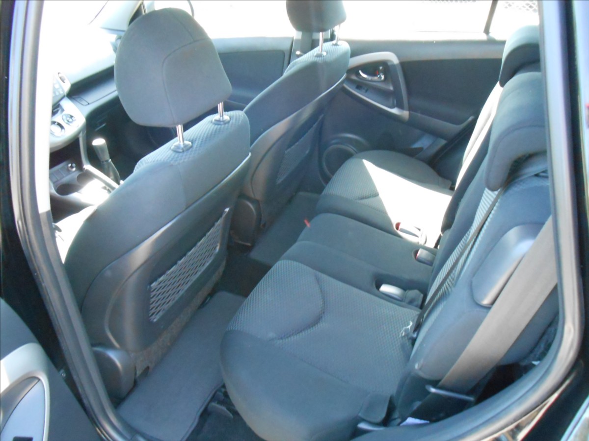 toyota-rav4-2-0-vvti-112kw-cz-serviska-4x4 - 6