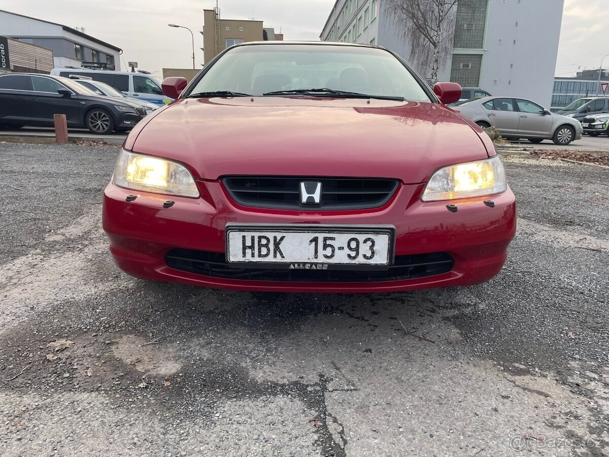 honda-accord-3-0-v6-l - 5