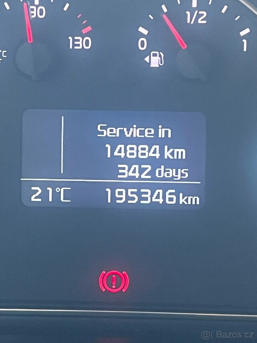 kia-carens-1-7-crdi-100-kw-comfort-plus - 3