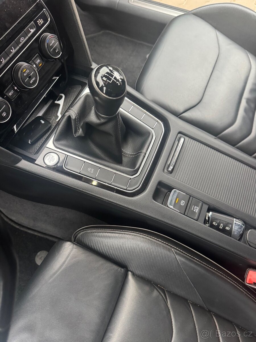 volkswagen-arteon-2-0-r-line-tdi-110-kw-full - 8