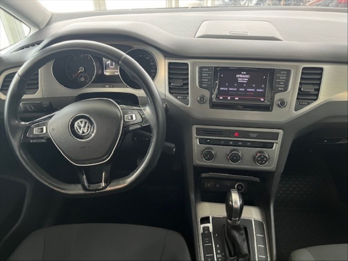 volkswagen-golf-sportsvan-1-4-tsi-92-kw-automat-2015 - 4