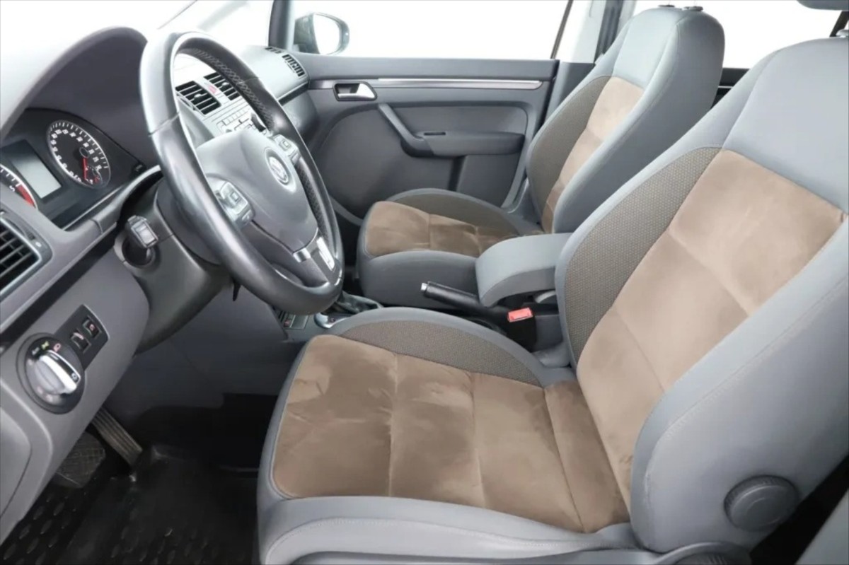volkswagen-tiguan-1-6-tdi-77-kw-dsg7 - 4