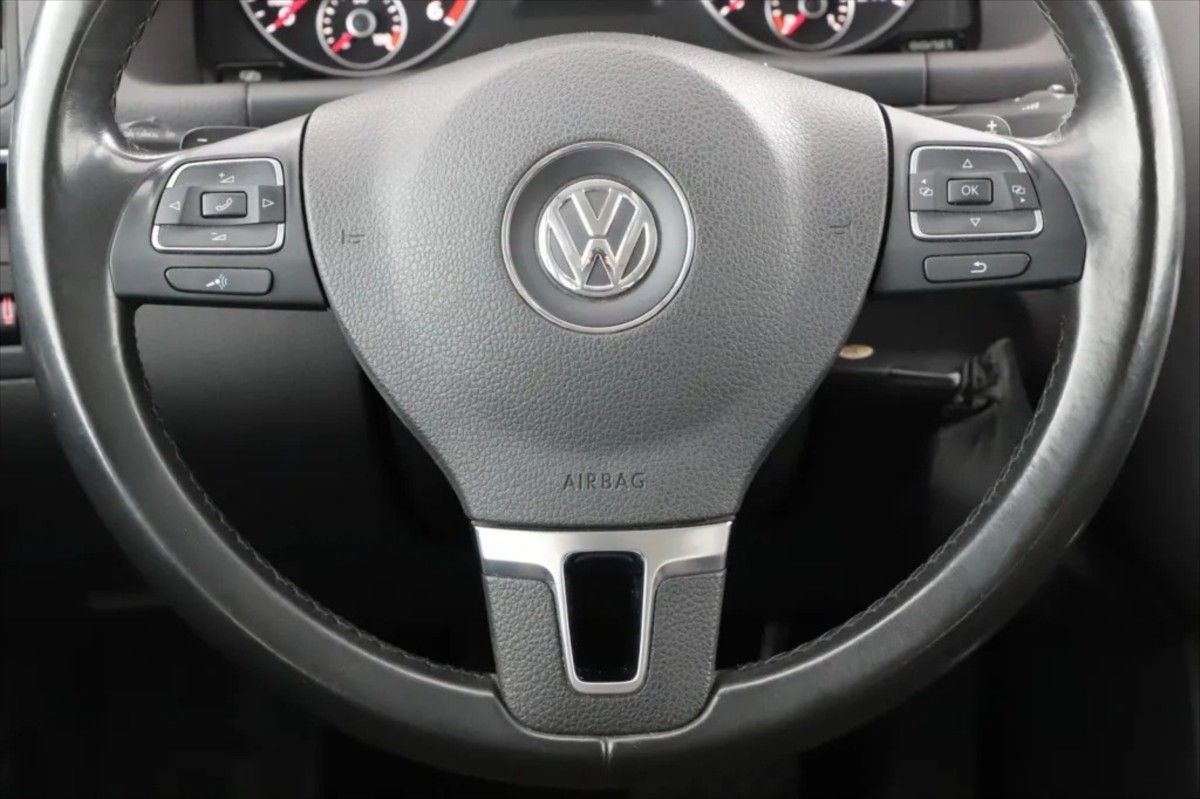 volkswagen-tiguan-1-6-tdi-77-kw-dsg7 - 5