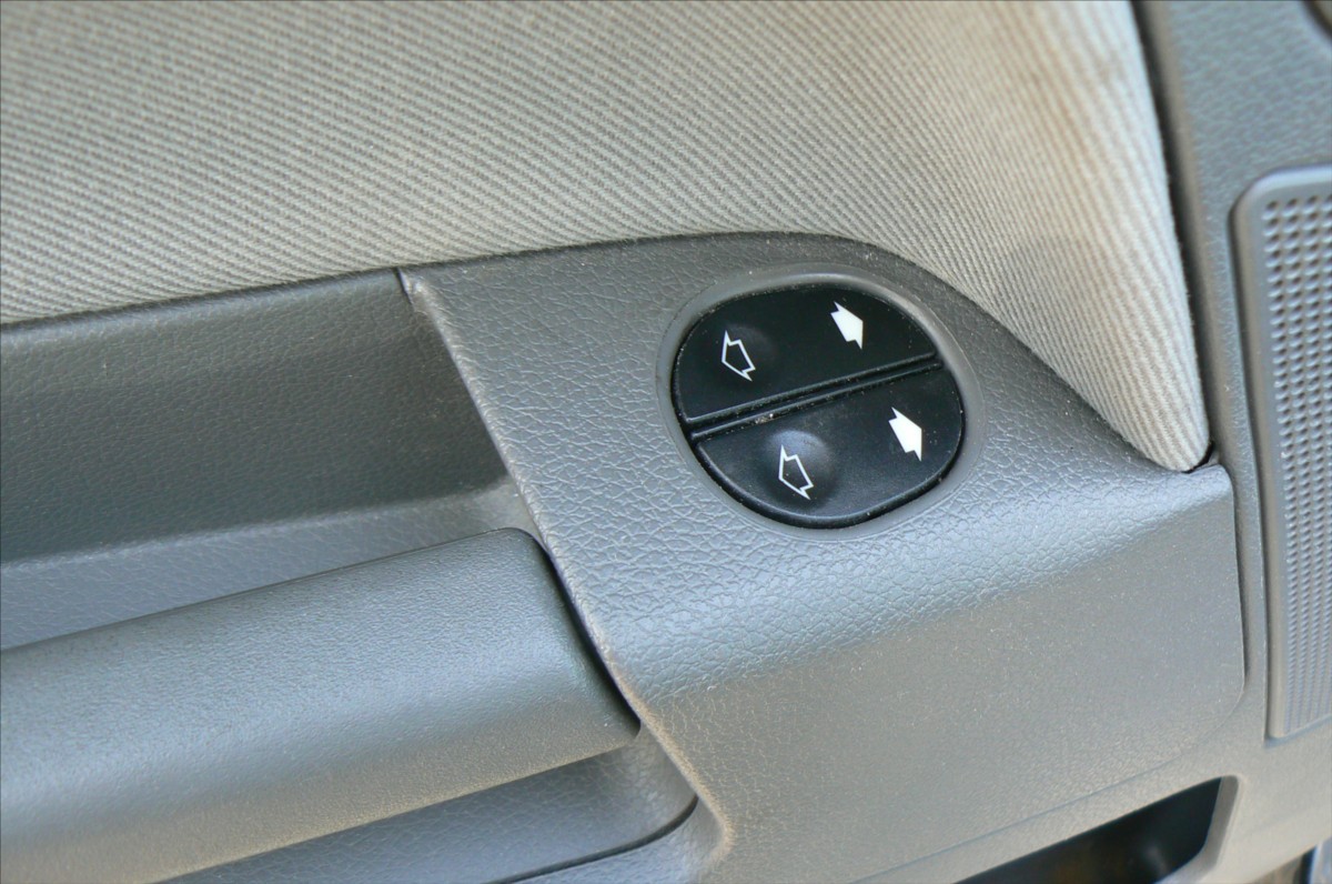 ford-fusion-1-6-4x-kola-zimni - 8