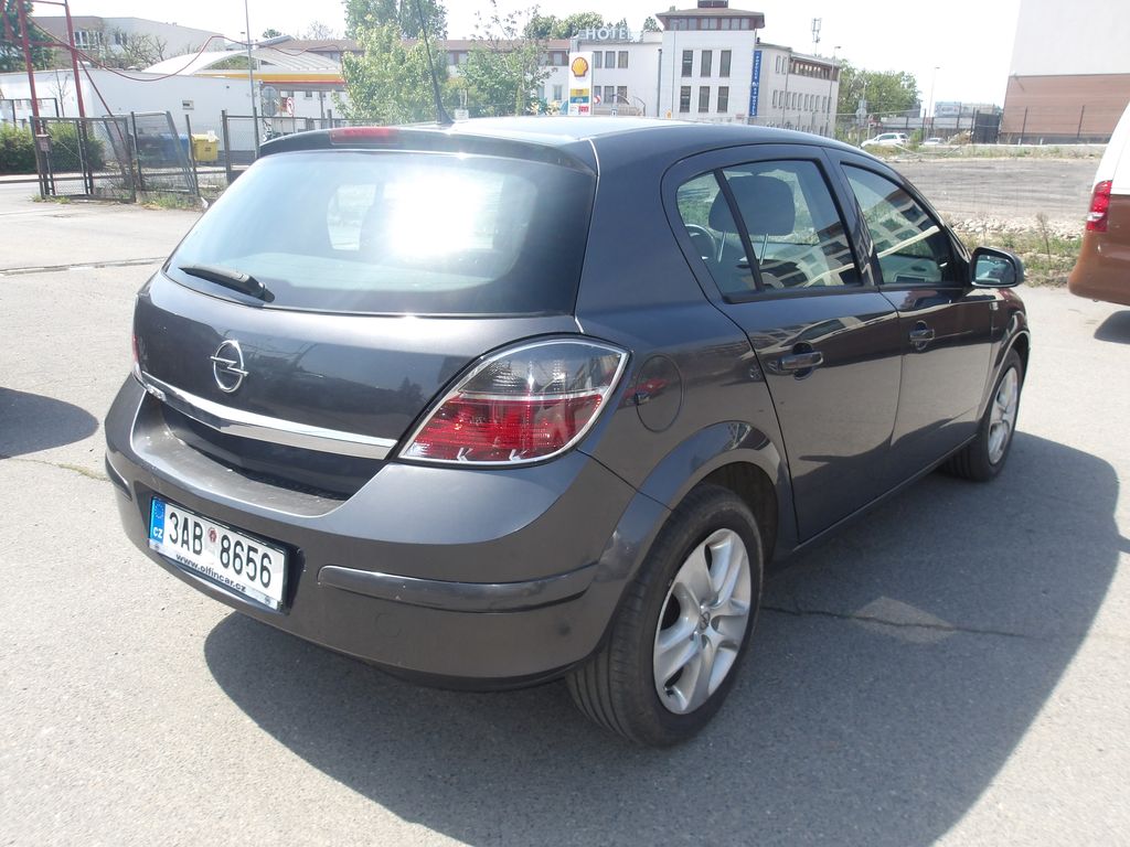 opel-astra-1-4i-pekna - 9