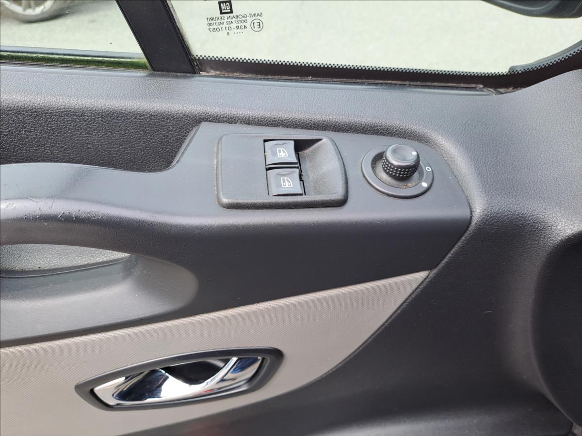 renault-trafic-1-6-dci-9-mist - 9