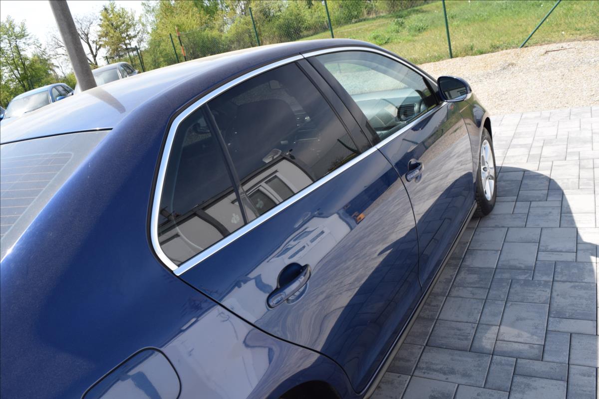 volkswagen-jetta-1-9-tdi-77kw-nova-stk-alu - 9