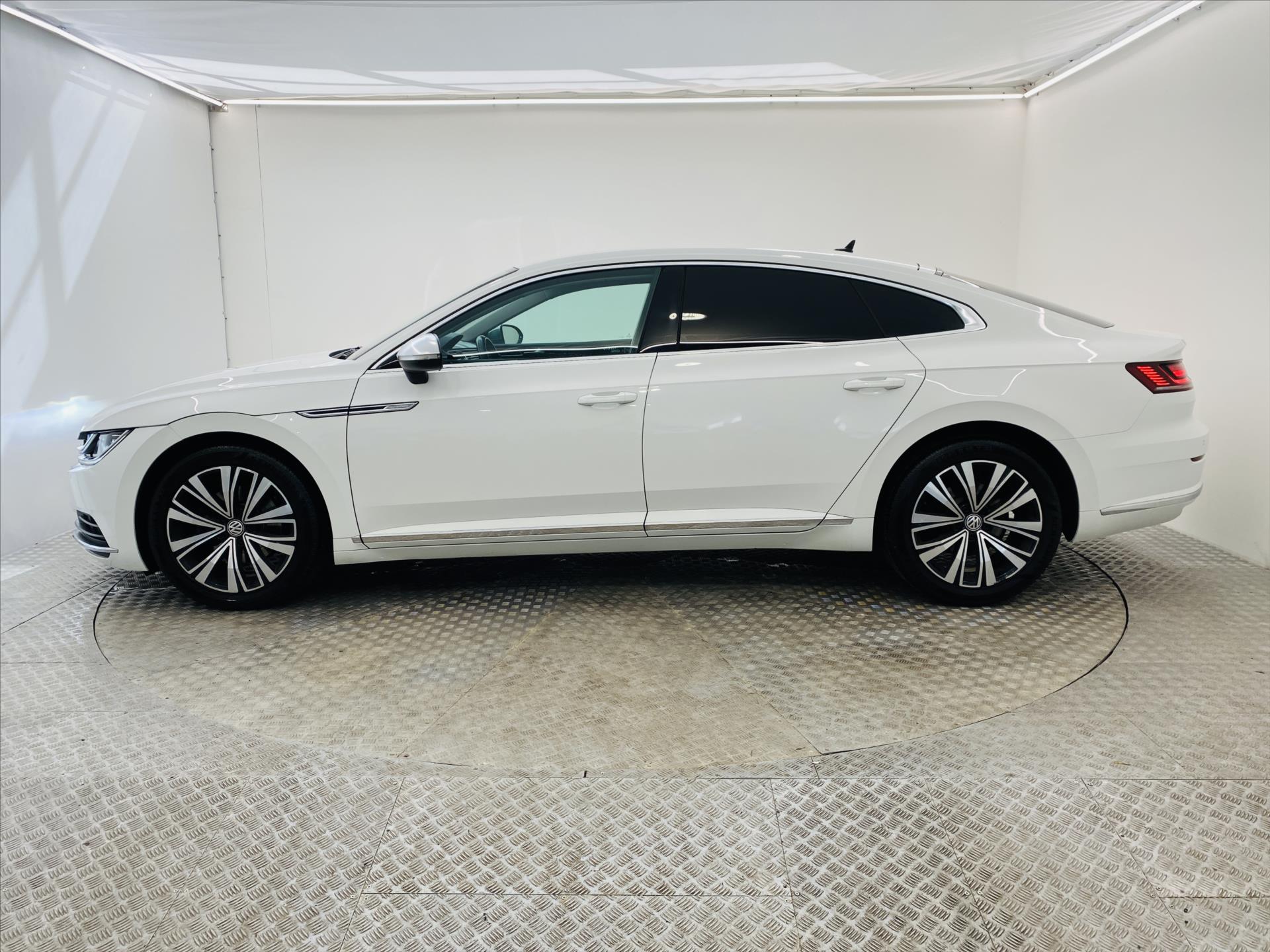 volkswagen-arteon-2-0-tdi-dsg-110-kw-elegance - 2