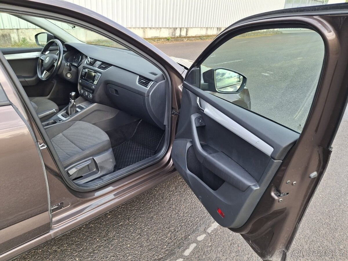 skoda-octavia-1-6-tdi-81-kw-perfektni-stav - 7