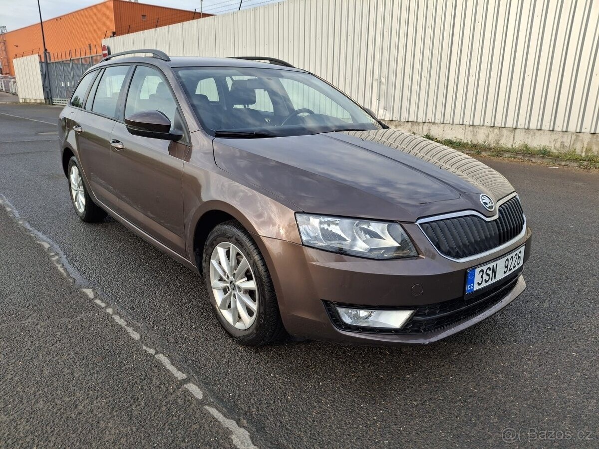 skoda-octavia-1-6-tdi-81-kw-perfektni-stav - 8