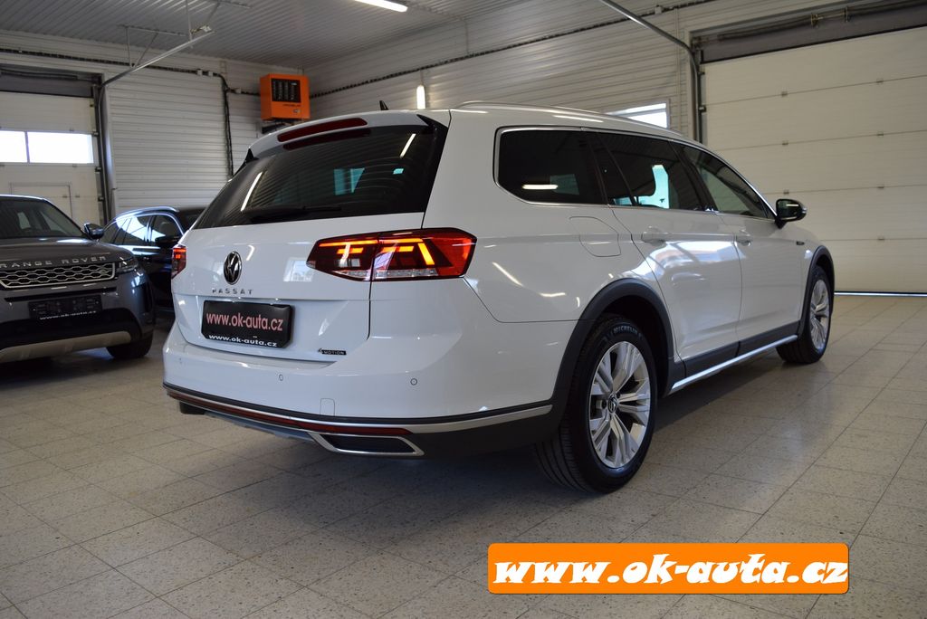 volkswagen-passat-2-0-tdi-alltrack-4x4-virtual - 6