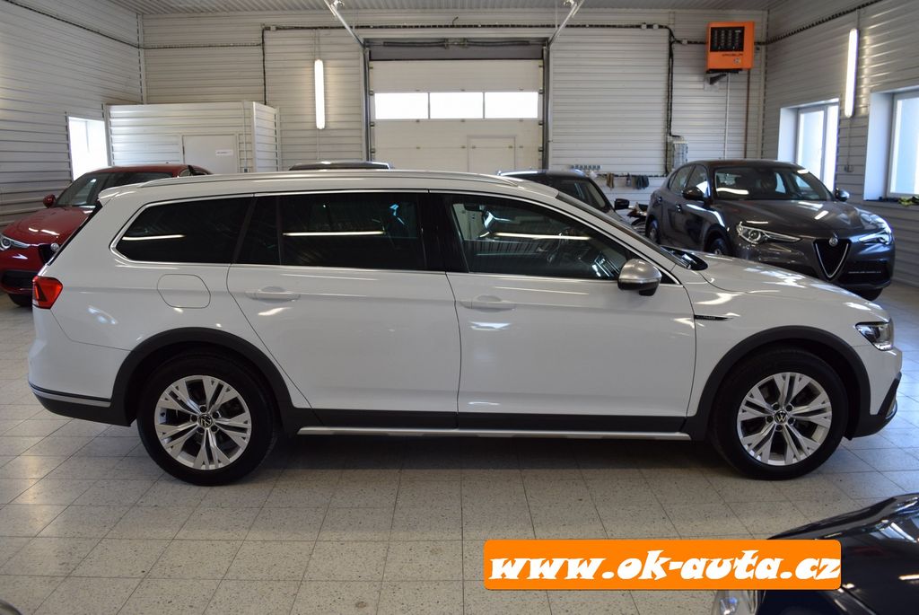 volkswagen-passat-2-0-tdi-alltrack-4x4-virtual - 8