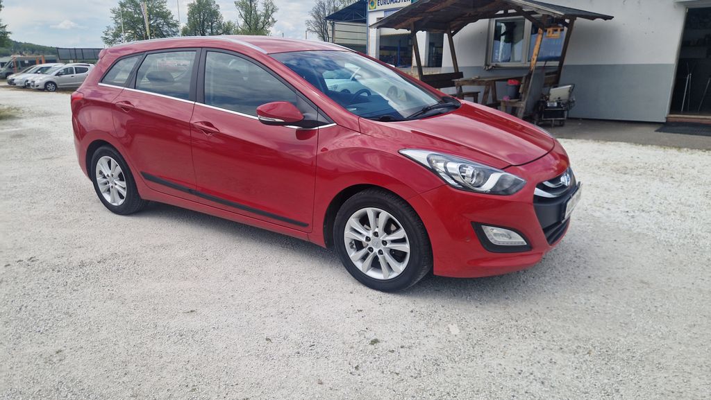 hyundai-i30-1-6-i - 1