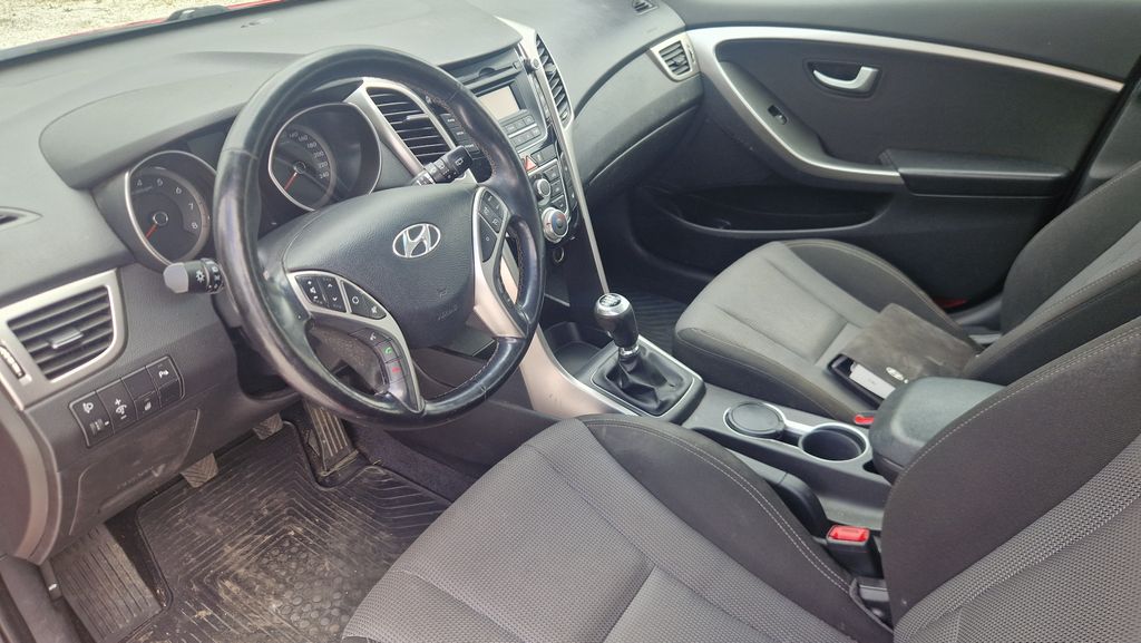 hyundai-i30-1-6-i - 8