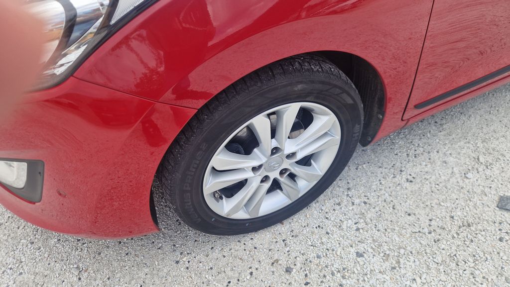hyundai-i30-1-6-i - 9