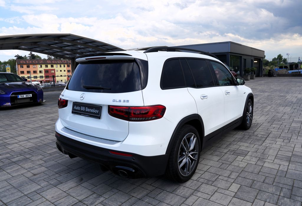 mercedes-benz-glb-glb-35-amg-4matic-310-ps-cr - 5