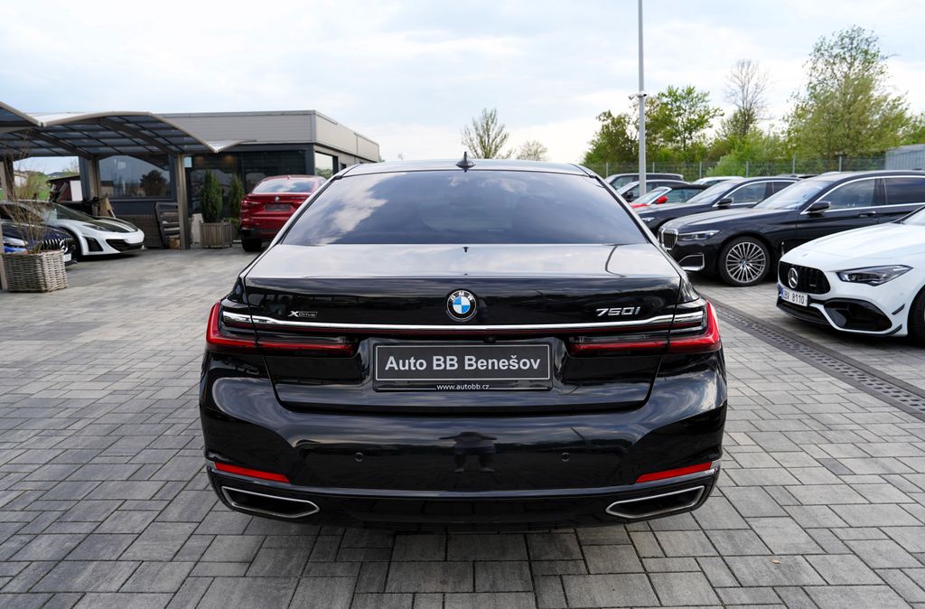 bmw-rada-7-750i-xdrive-21-lasery-530-ps - 4