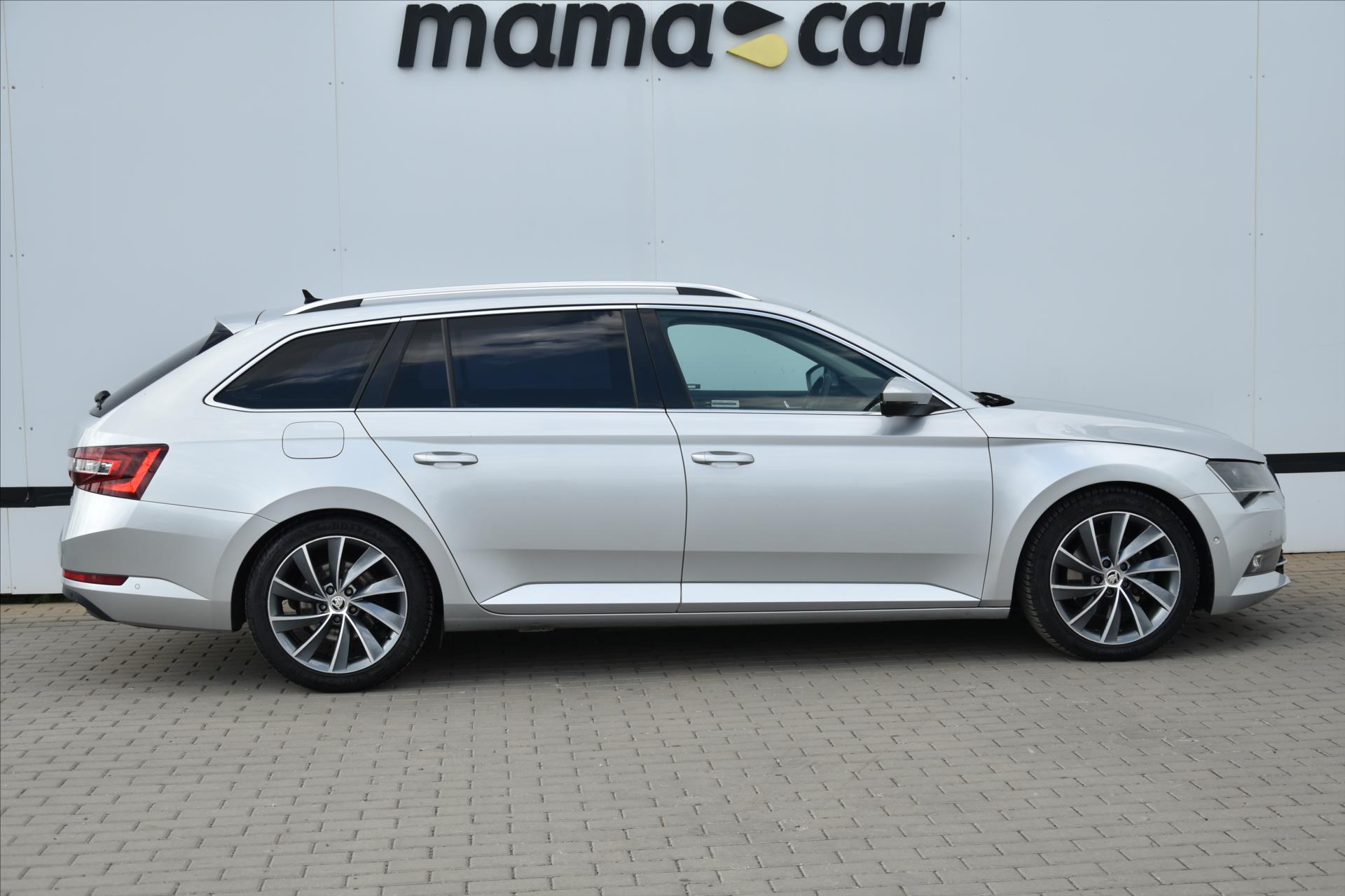 skoda-superb-2-0-tdi-140kw-4x4-l-k-dsg-cr - 7