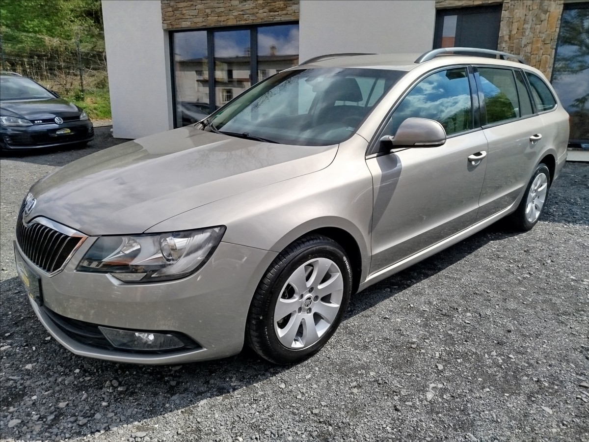 skoda-superb-2-0-tdi-103-kw-facelift - 1