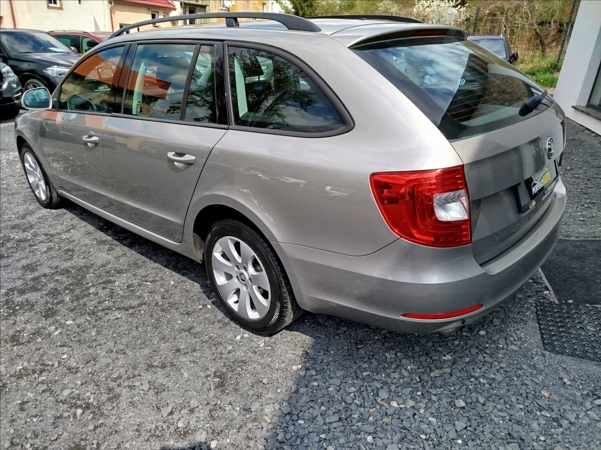 skoda-superb-2-0-tdi-103-kw-facelift - 3