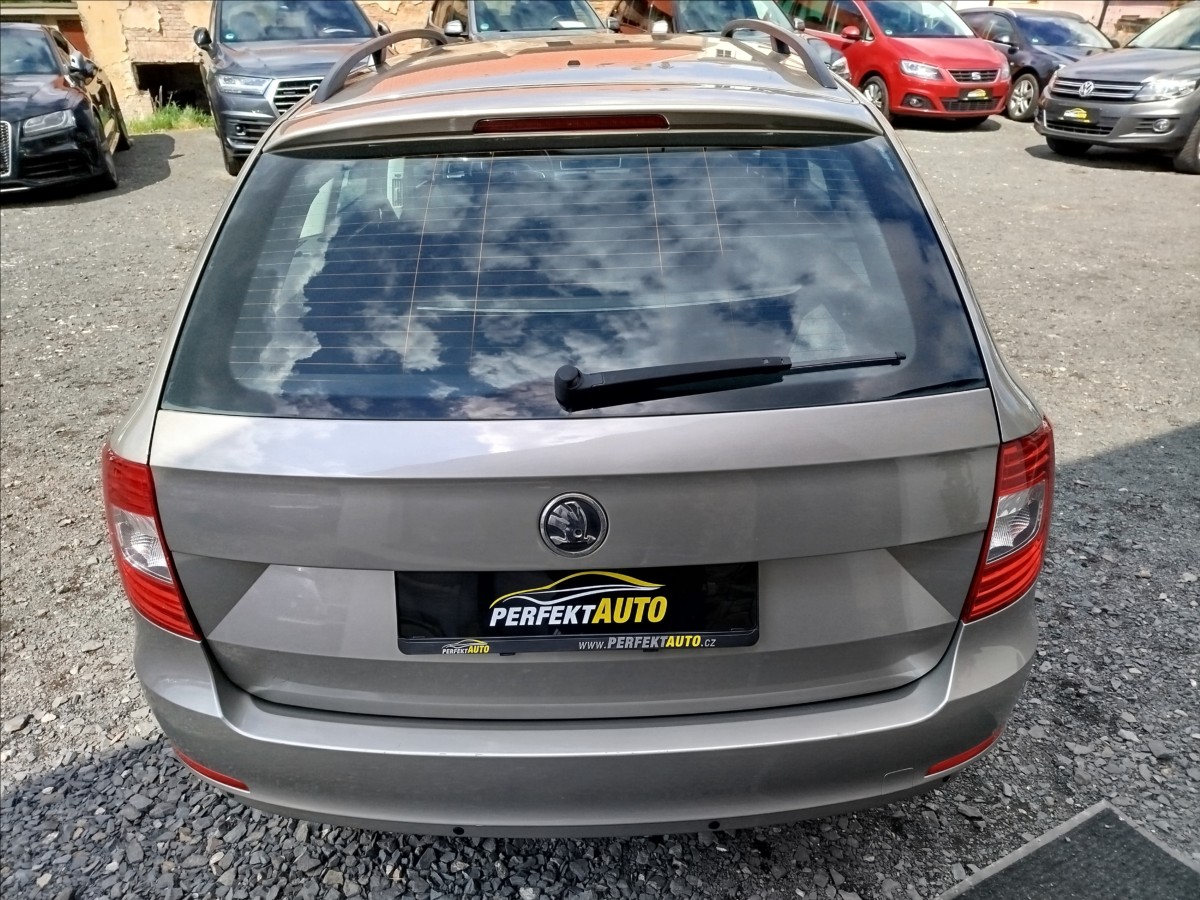 skoda-superb-2-0-tdi-103-kw-facelift - 4