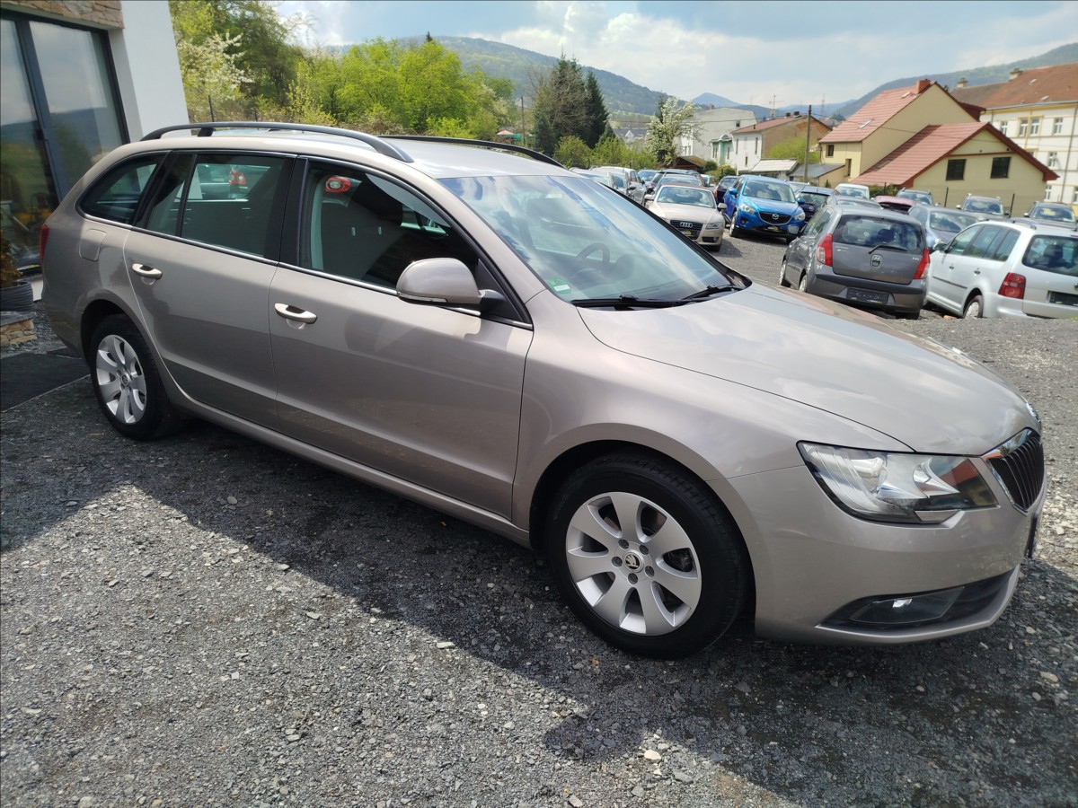 skoda-superb-2-0-tdi-103-kw-facelift - 7