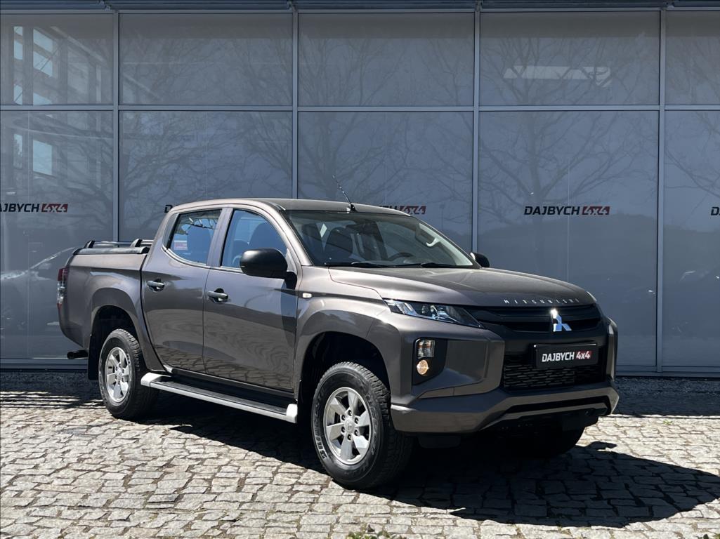 mitsubishi-l200-2-3-dph-1-majitel-nove-v-cr - 2